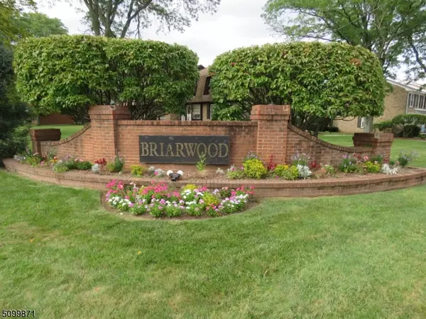 23 Briarwood Path #23, Clark Twp., NJ 07066