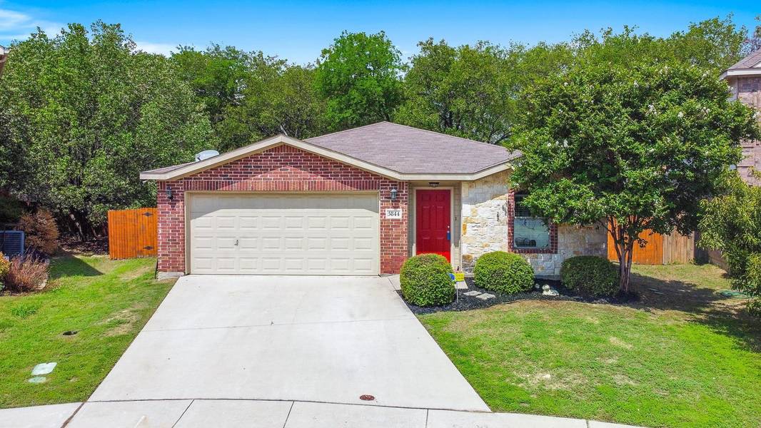 5844 Fathom Drive, Fort Worth, TX 76135