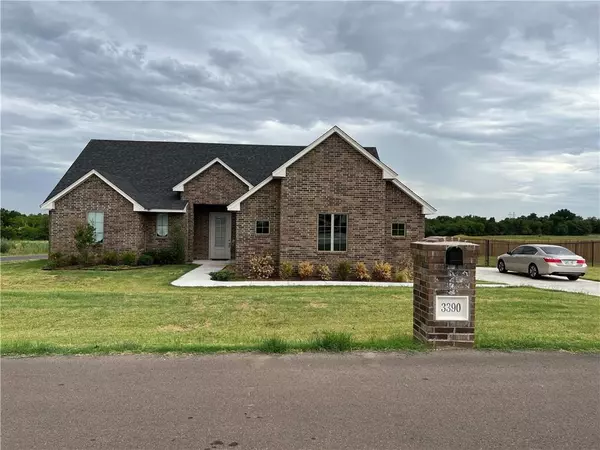 3390 Canadian Trail Court, Noble, OK 73068