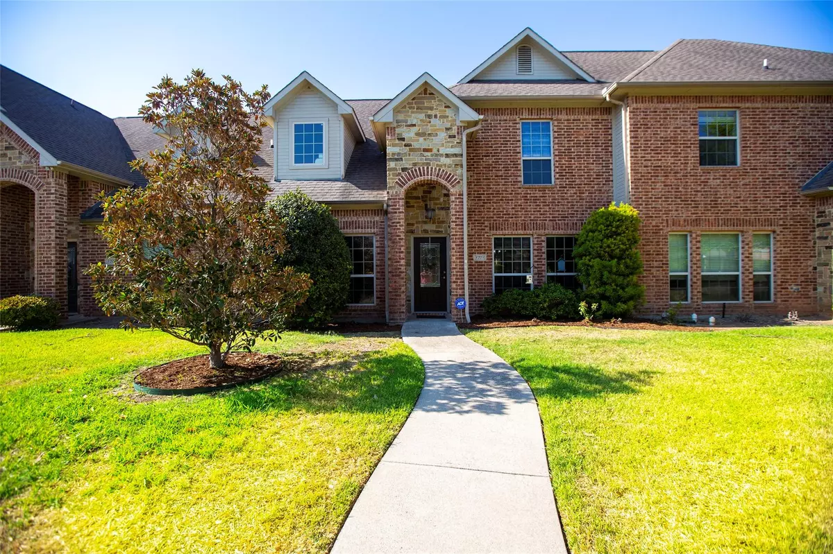 River Oaks, TX 76114,5205 Park Drive