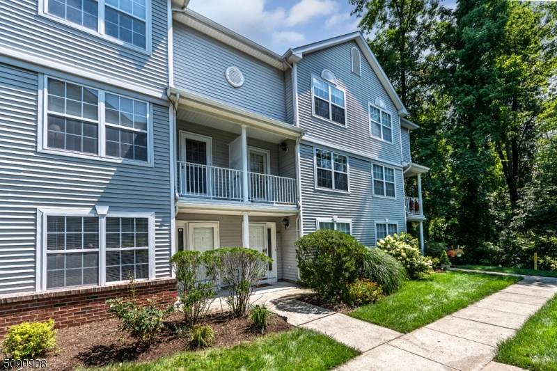 504 Tulsa Ct, Independence Twp., NJ 07840
