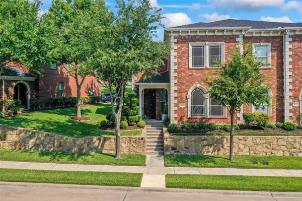 329 Legends Drive, Lewisville, TX 75057