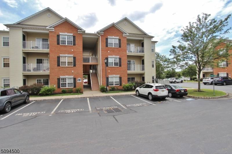 1012 Flakne Ct #1012, South Plainfield Boro, NJ 07080
