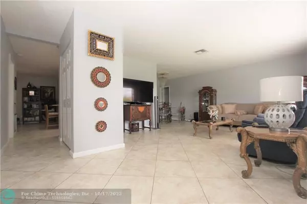 Tamarac, FL 33321,9503 NW 74th Ct