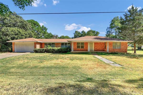 201 E Locust Street, Collinsville, TX 76233