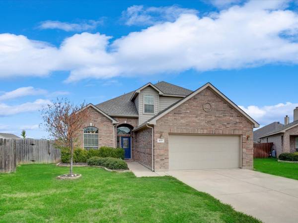 601 Irish Glen Court, Fort Worth, TX 76052