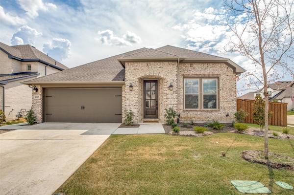 4129 Gainesway Lane, Aubrey, TX 76227