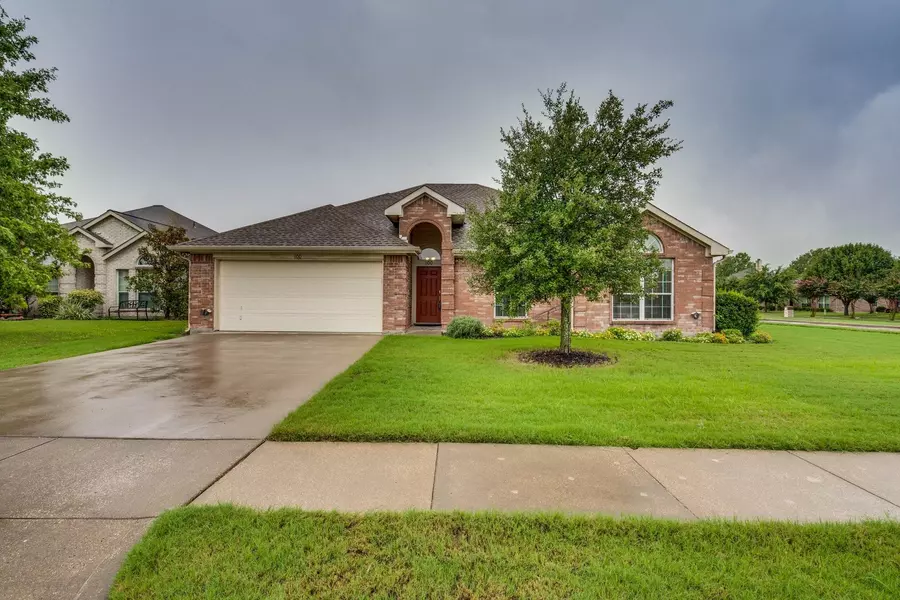 100 Chesterfield Circle, Waxahachie, TX 75165