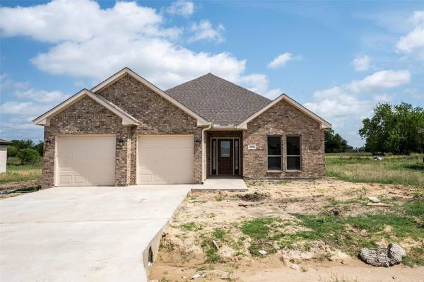 2016 Clay Street, Mabank, TX 75147