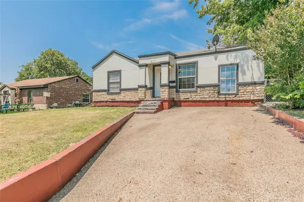 River Oaks, TX 76114,1617 Laura Road