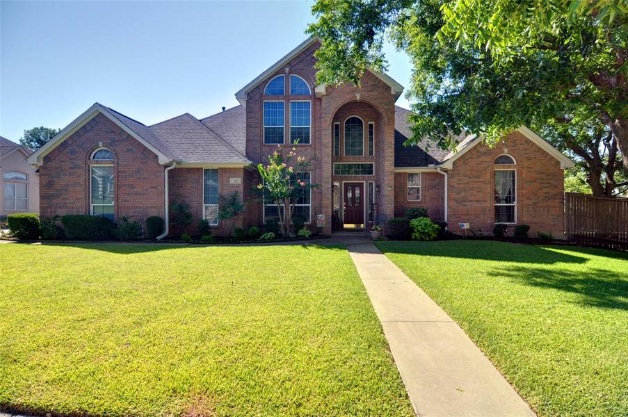 421 Kingswood Drive, Burleson, TX 76028