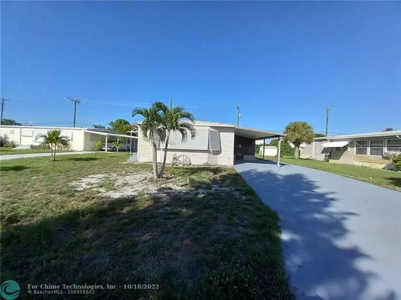 7768 SE Swan Ave, Hobe Sound, FL 33455