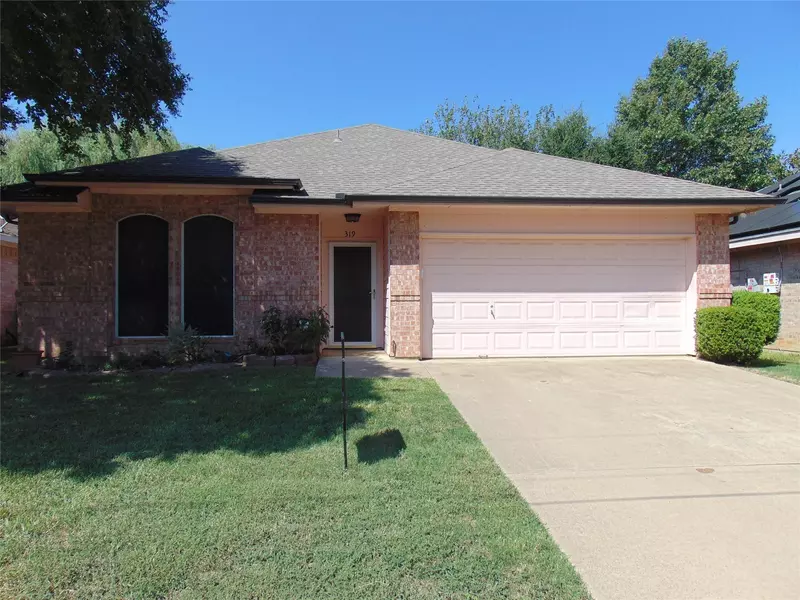 319 Boliver Avenue, Lake Dallas, TX 75065