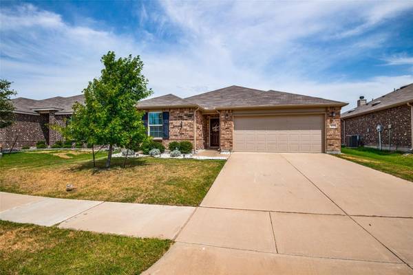 1629 Vernon Drive, Aubrey, TX 76227