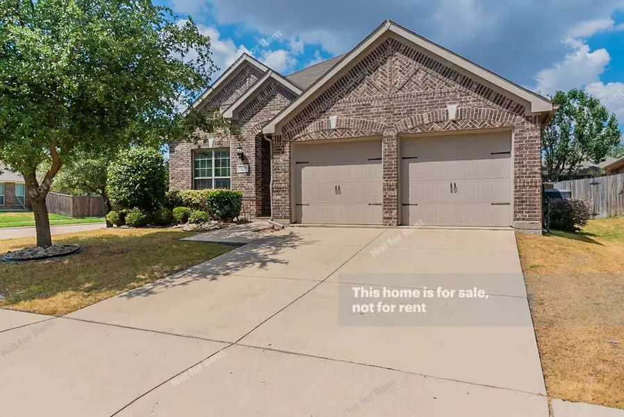 1601 Nightingale Drive, Aubrey, TX 76227