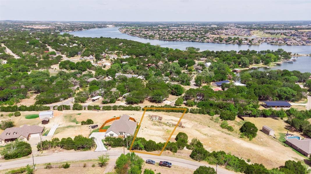 3923 Seminole Trail, Granbury, TX 76048