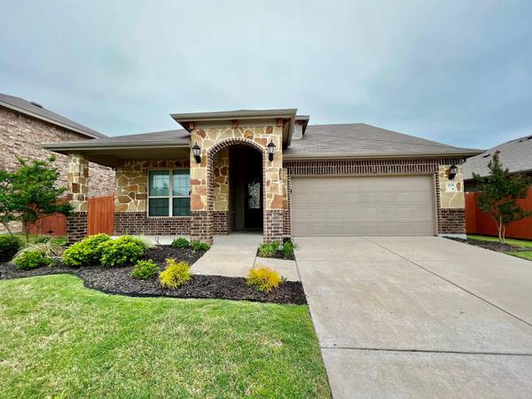 2118 Brenham Drive, Heartland, TX 75126