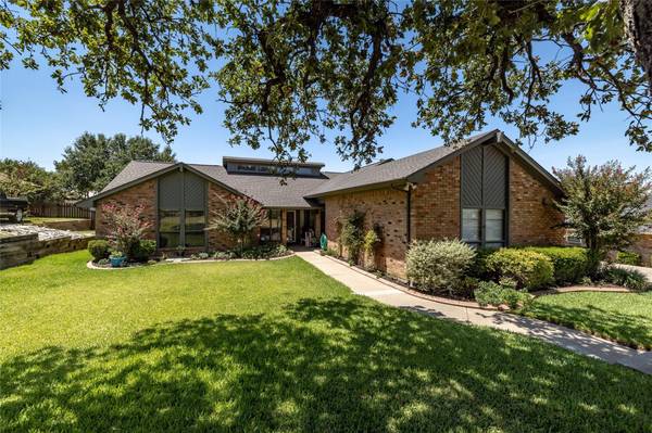 1112 Sunset Drive, Trophy Club, TX 76262