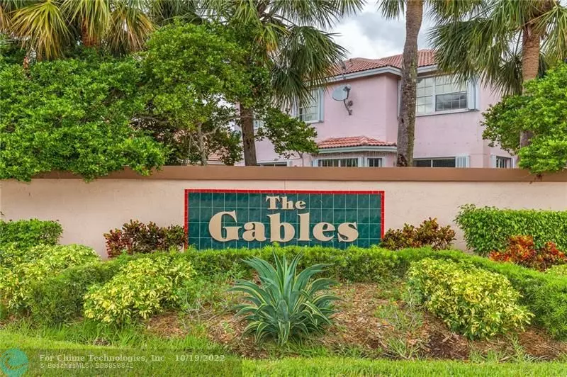 2 Gables Blvd, Weston, FL 33326