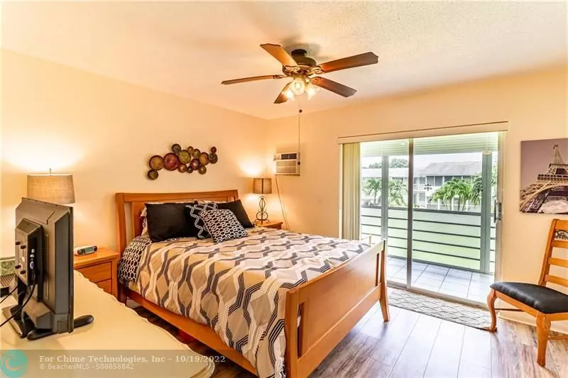 Deerfield Beach, FL 33442,412 Markham S  #412