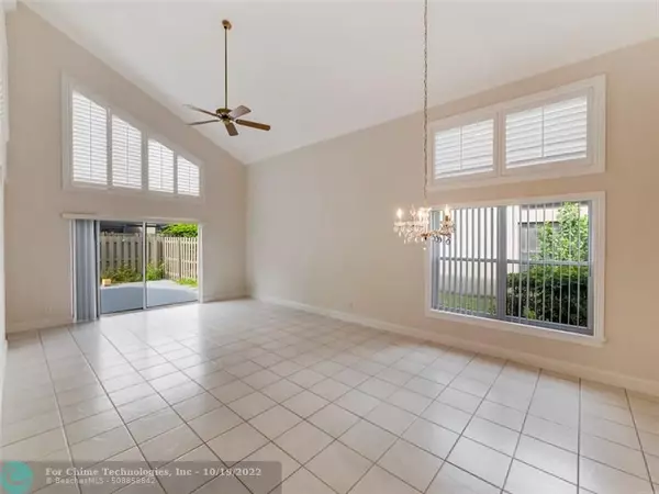 Palm Beach Gardens, FL 33418,5012 Cayenne Ln  #5012