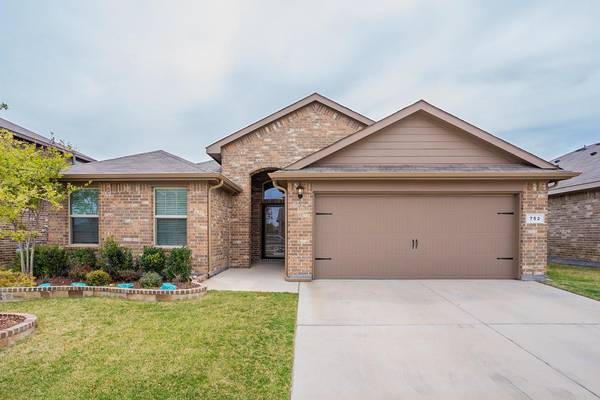 752 Rutherford Drive, Crowley, TX 76036