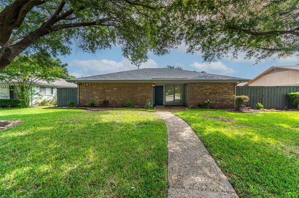 1400 Westminster Drive, Richardson, TX 75081