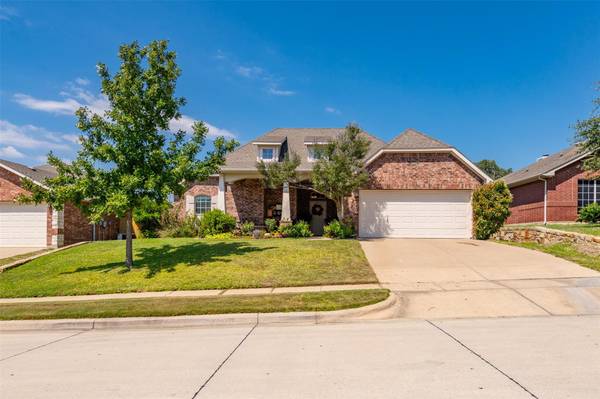 2500 Castle Pines Drive, Burleson, TX 76028