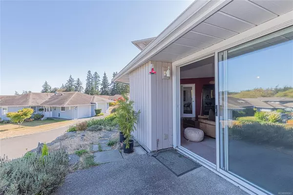 Salt Spring, BC V8K 1T2,130 Corbett Rd #4