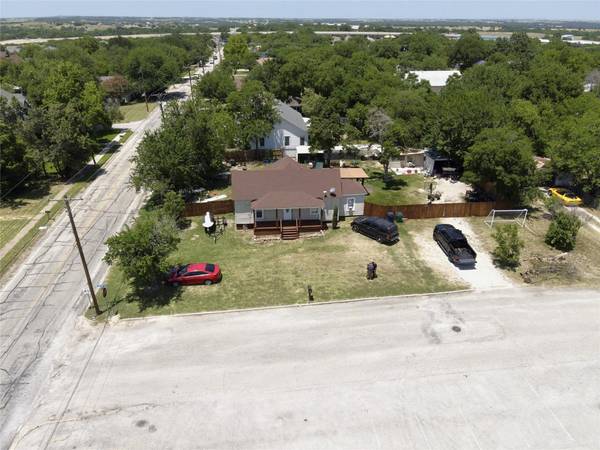 101 E Mulberry Street, Decatur, TX 76234