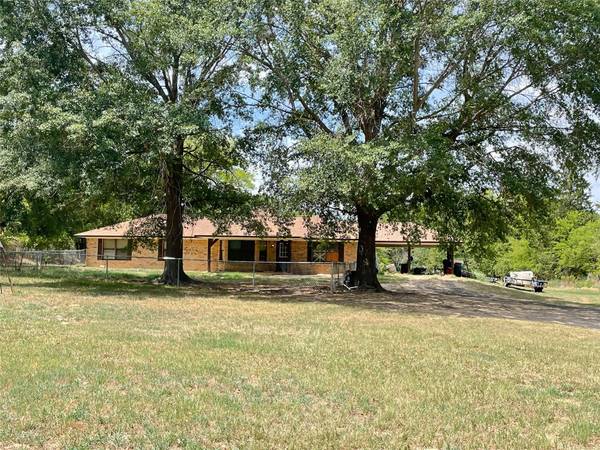 673 County Road 4895, Winnsboro, TX 75494