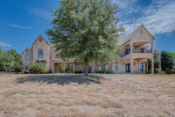 1374 Overlook Circle, Cedar Hill, TX 75104