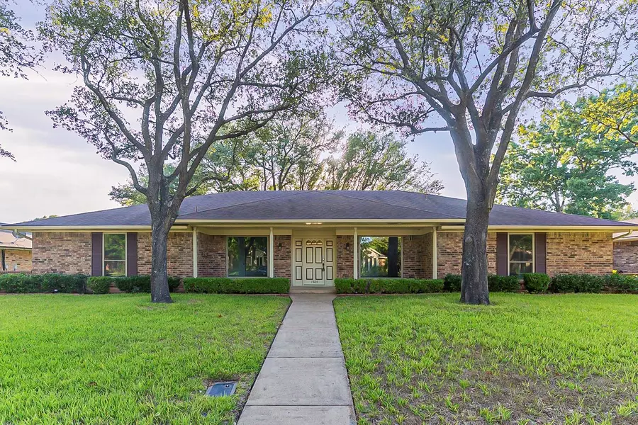 1409 Marble Canyon Drive, Desoto, TX 75115