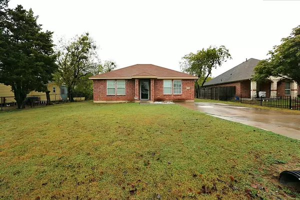 Desoto, TX 75115,1329 Honor Drive