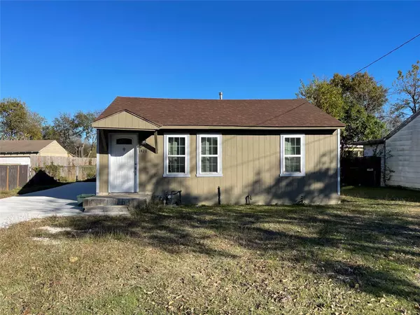 1428 Hubert Drive, Desoto, TX 75115