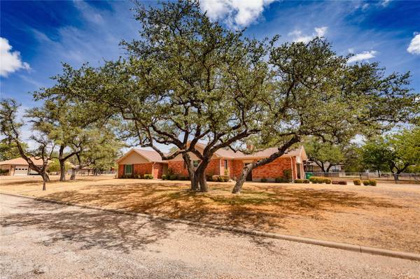 151 County Road 3255, Clifton, TX 76634