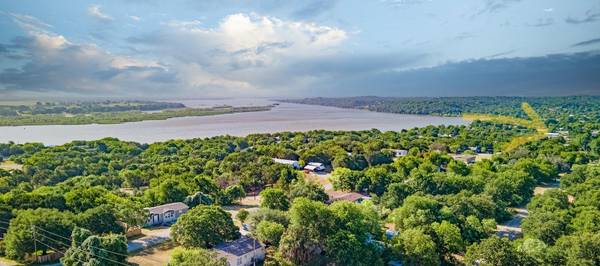 3216 Lowland Drive, Granbury, TX 76048