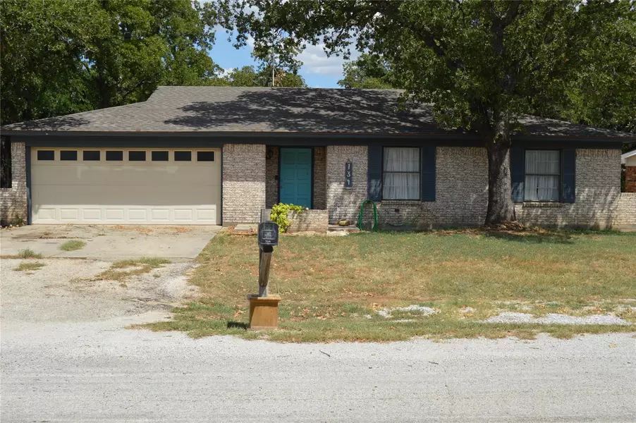 739 Segundo Drive, Runaway Bay, TX 76426