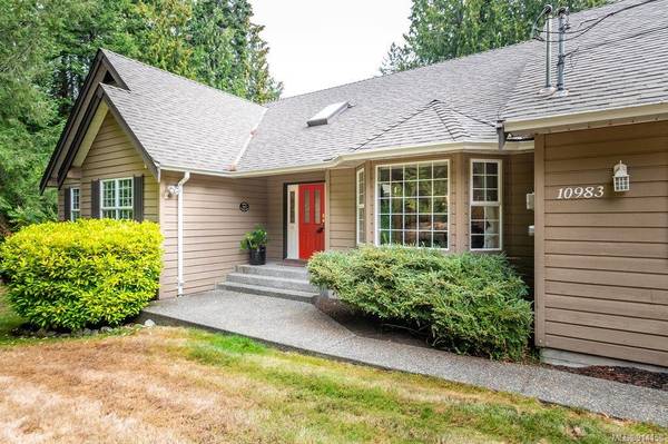 North Saanich, BC V8L 5V3,10983 Heather Rd