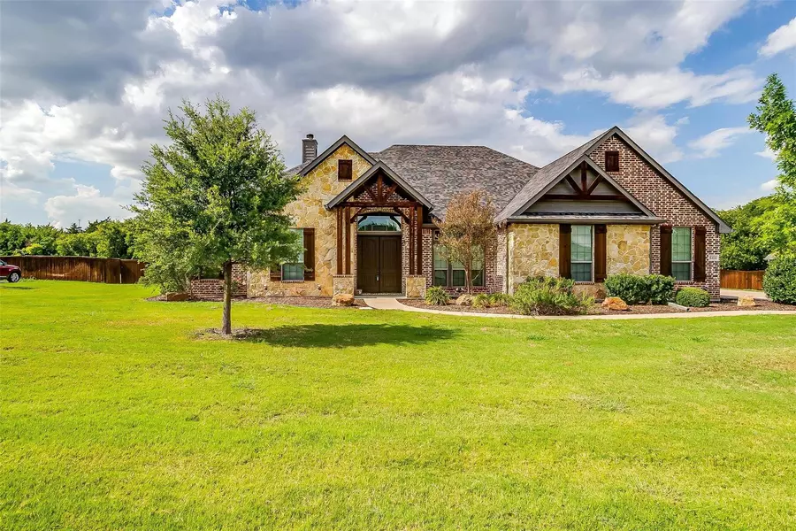 6411 Still Waters Court, Midlothian, TX 76065