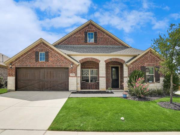 3900 Applewood Lane, Northlake, TX 76226