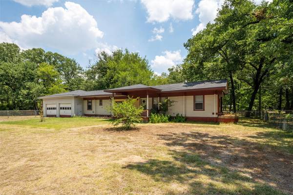 120 Mohican Trail, Mabank, TX 75156