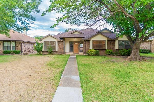 2532 Hollow Bend, Mesquite, TX 75150