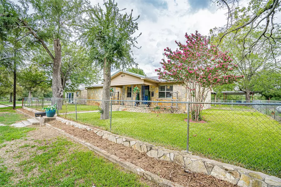 3138 S Highway 144, Glen Rose, TX 76043