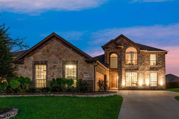 1102 Crest Ridge Drive, Glenn Heights, TX 75154