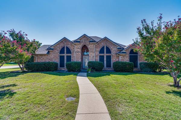 301 Northgate Drive, Waxahachie, TX 75165