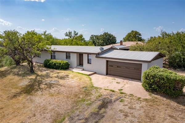 3110 W Walker Street, Breckenridge, TX 76424