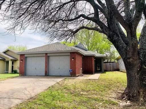 2521 Whitehurst Drive, Fort Worth, TX 76133