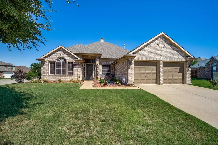 8101 Ensenada Court, Arlington, TX 76002