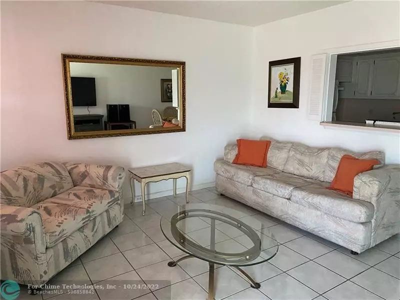 Deerfield Beach, FL 33442,17 Westbury A  #17